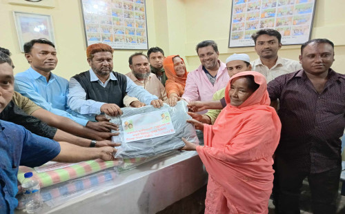 কাপ্তাই ইউনিয়ন সেচ্ছাসেবক দলের কম্বল বিতরণ 